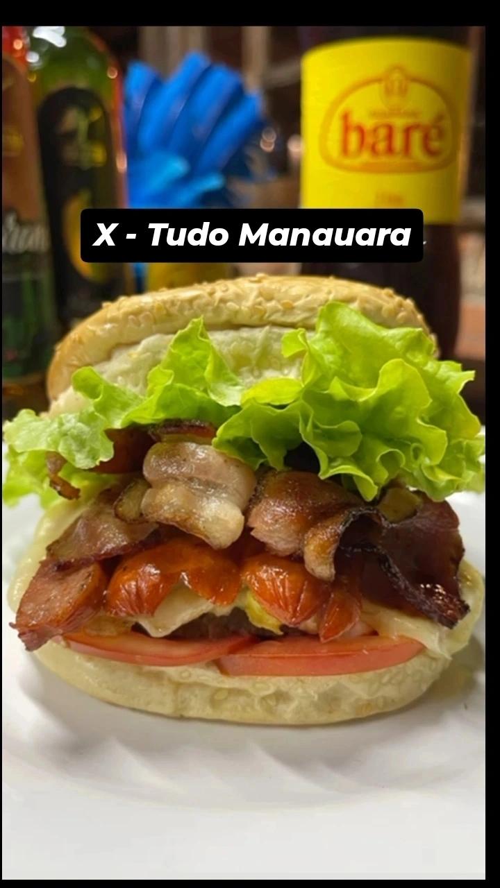 Hambúrguer X-Tudo Manauara